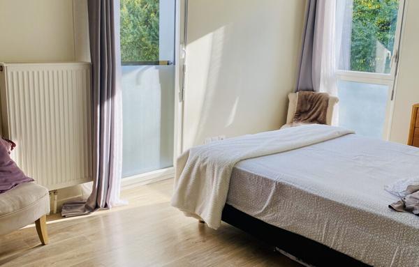 Très bel appartement de 2017 avec 2 chambres et grande terrasse