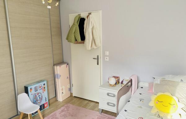 Très bel appartement de 2017 avec 2 chambres et grande terrasse