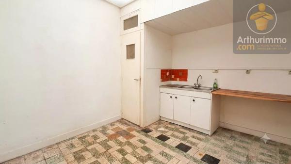 Location                                                      Bureau
                        
                     3 pièces                      47 m2                     à Beaugency