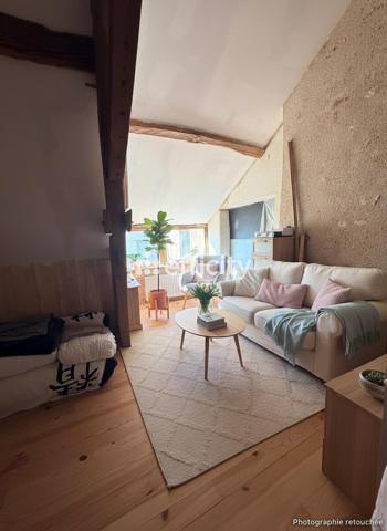Maison
         6 pièces
        - 178 m² 270 500 € *