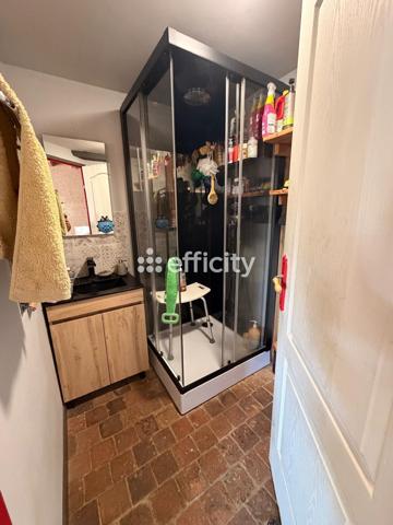 Maison
         6 pièces
        - 178 m² 270 500 € *