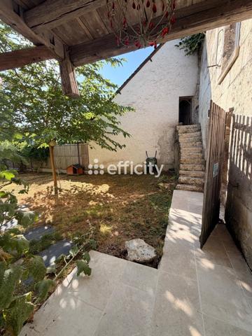 Maison
         6 pièces
        - 178 m² 270 500 € *