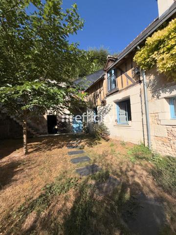 Maison
         6 pièces
        - 178 m² 270 500 € *