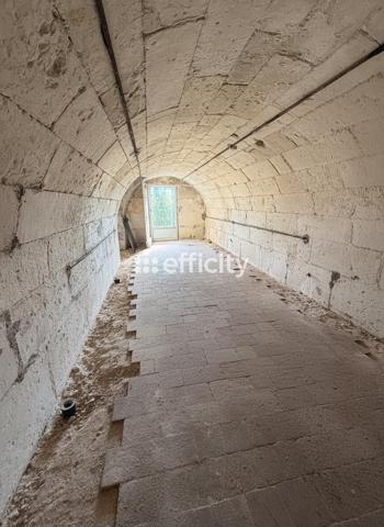 Maison
         6 pièces
        - 178 m² 270 500 € *