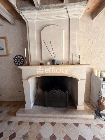 Maison
         6 pièces
        - 178 m² 270 500 € *