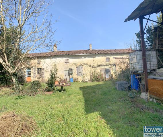 CRESSE 17160 - Maison 100 m² avec dépendances 500 m² sur un parc de 3000 m² env.