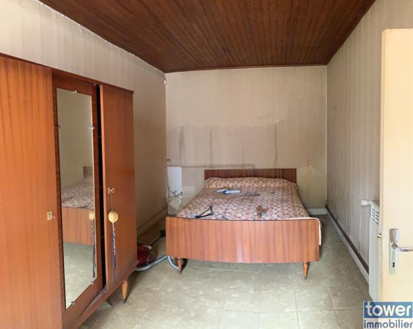 CRESSE 17160 - Maison 100 m² avec dépendances 500 m² sur un parc de 3000 m² env.