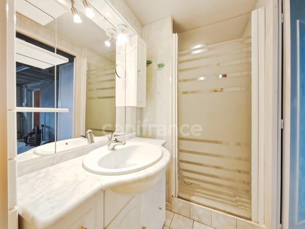 CHATENOY LE ROYAL (71) Maison à vendre de 107 m² 5 pièces terrain de 470 m² garage et dépendance !