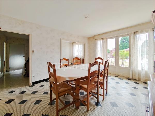 CHATENOY LE ROYAL (71) Maison à vendre de 107 m² 5 pièces terrain de 470 m² garage et dépendance !