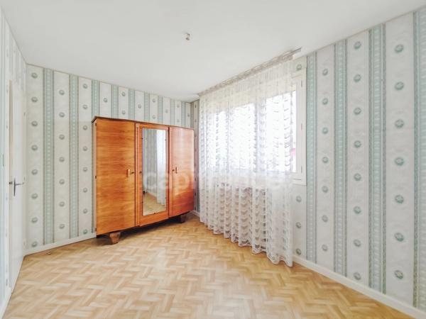 CHATENOY LE ROYAL (71) Maison à vendre de 107 m² 5 pièces terrain de 470 m² garage et dépendance !