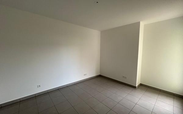 Appartement à vendre    2 pièces •  Saint-Fons