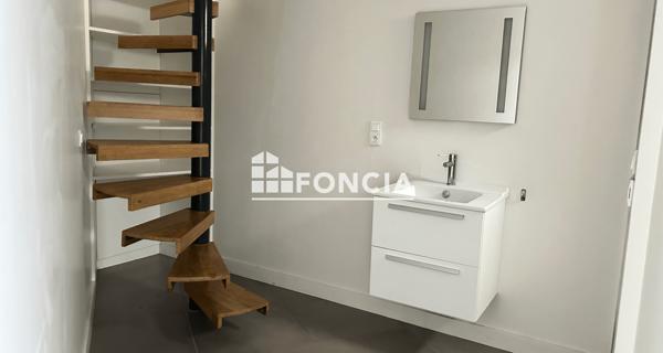 Location Appartement 2 pièces 33.02 m² - Paris 75009