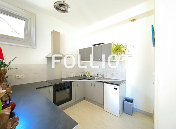 Appartement 3 pièces à vendre au centre-ville de Granville - Réf 12726tv