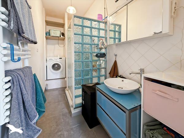 Appartement à vendre 180 000 € Marseille 05 3 p 54 m² DPE D
