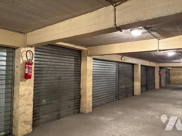 MONTROUGE - BOX 1 PLACE - SOUS-SOL