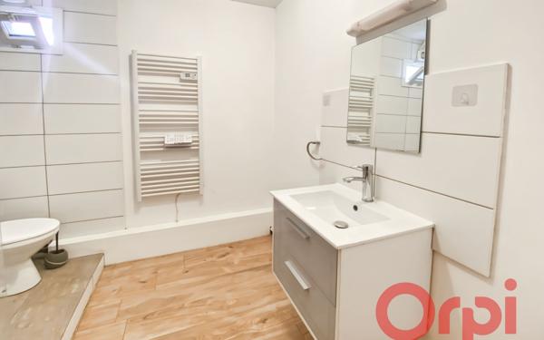 Appartement à louer    3 pièces • 51,46 m2 Cambo-les-Bains