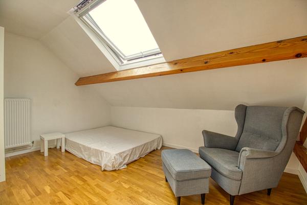 Magnifique pavillon familial avec piscine proche toutes commodités 479 000 €