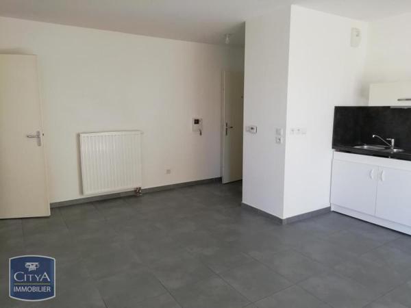 Appartement à louer 2 pièces 46.65m²