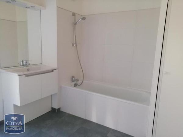 Appartement à louer 2 pièces 46.65m²