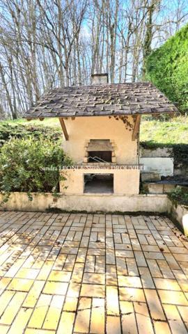 JOUY - CHARMANTE MAISON de 115 m2, 5 PIECES