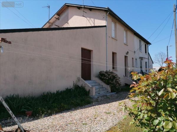 Maison de ville à vendre à Descartes dans l'Indre-et-Loire (37160), ref : 082/349