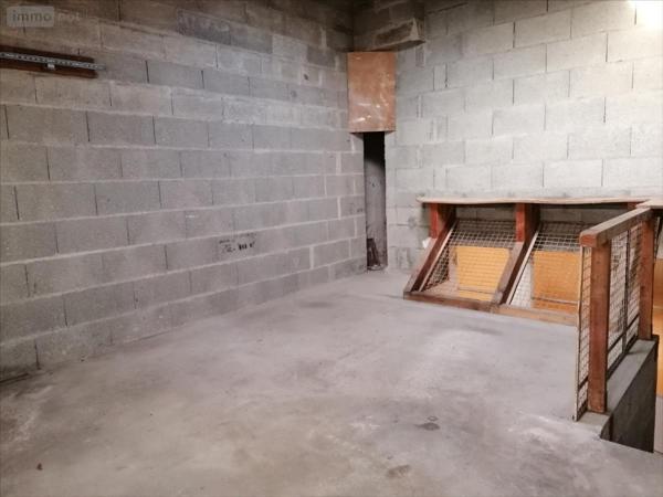 Maison de ville à vendre à Descartes dans l'Indre-et-Loire (37160), ref : 082/349