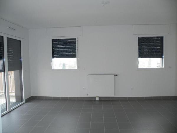 Appartement à louer 2 pièces 59.51m²