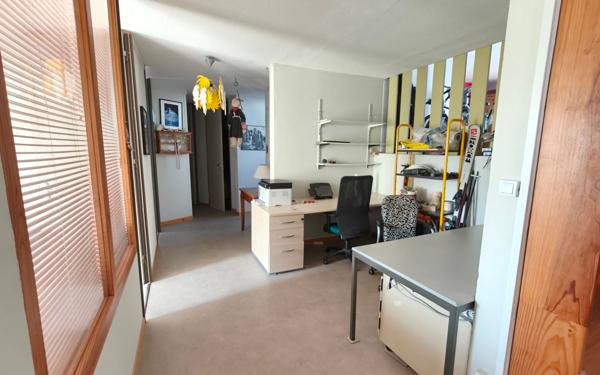 Appartement à vendre    5 pièces • 143,45 m2 Grenoble