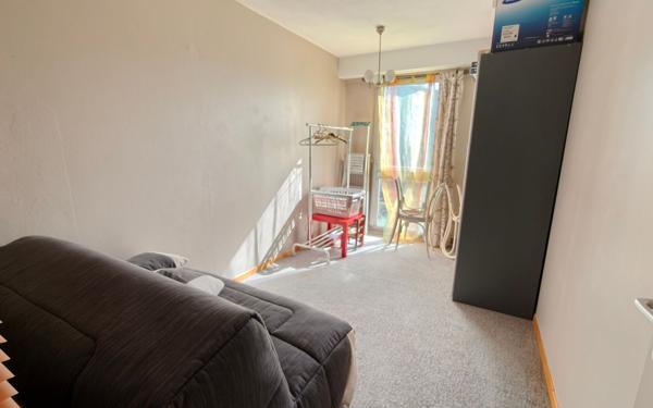 Appartement à vendre    5 pièces • 143,45 m2 Grenoble