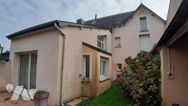 A vendre RENNES nord, boulevard des Trois Croix, maison type 6, Maison des années 30 agrandie e...