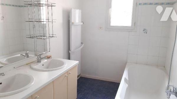 A vendre RENNES nord, boulevard des Trois Croix, maison type 6, Maison des années 30 agrandie e...