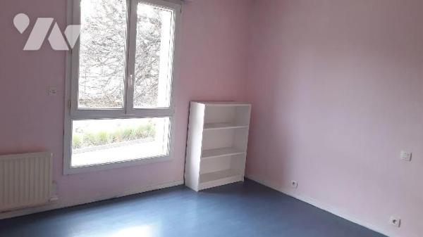 A vendre RENNES nord, boulevard des Trois Croix, maison type 6, Maison des années 30 agrandie e...