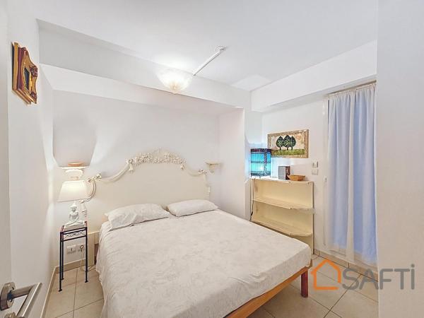 Beausoleil frontière Monaco - 3P traversant 50m2, Double box fermé