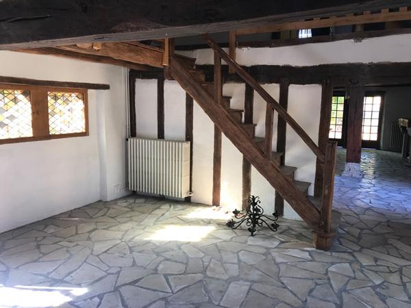 Maison Reuilly 5 pièces de 144.23 m2 avec dépendances , garages et jardin