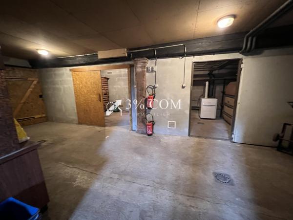 Maison 8 pièce(s) 5 chambre(s) 260 m²