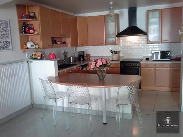 Vente Appartement 7 pièces 220 m2 à Roanne