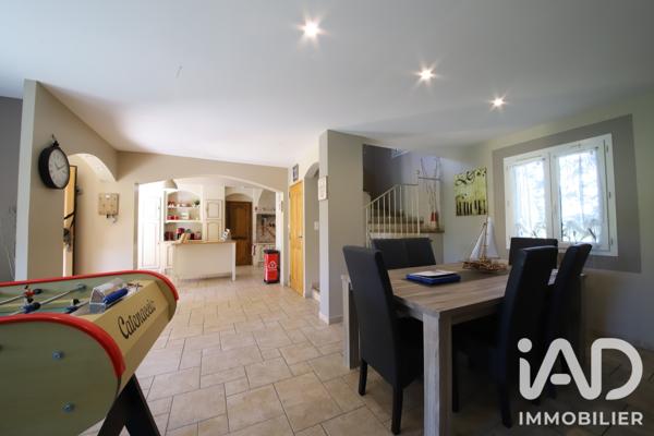 Maison à vendre 6 pièces 146 m² Pernes-les-Fontaines