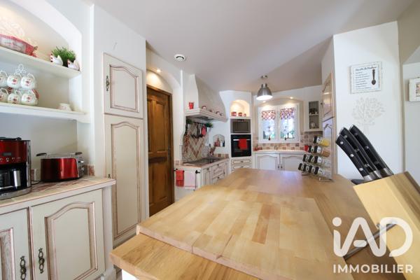 Maison à vendre 6 pièces 146 m² Pernes-les-Fontaines