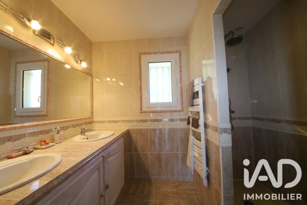 Maison à vendre 6 pièces 146 m² Pernes-les-Fontaines