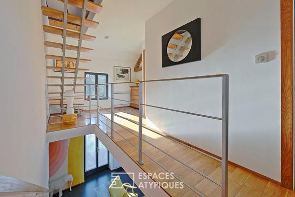 Belle maison en pierre rénovée avec jardin paysager et piscine