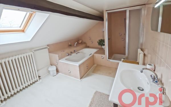 Maison à vendre    5 pièces • 272 m2 Avord