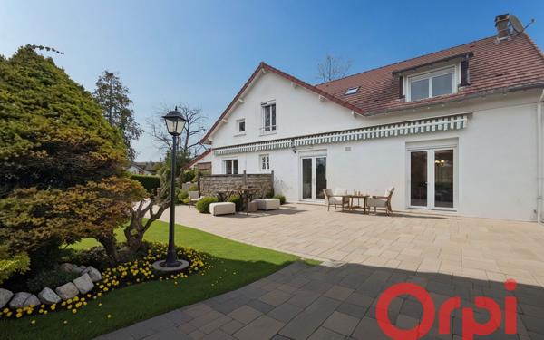 Maison à vendre    5 pièces • 272 m2 Avord