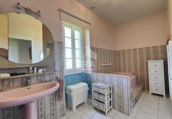 A vendre maison Saint Meme Les Carrieres 6 pièce(s) 162 m2
