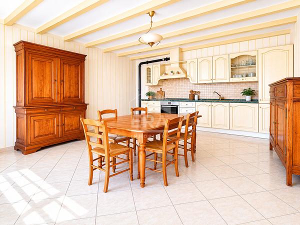 A vendre maison Saint Meme Les Carrieres 6 pièce(s) 162 m2