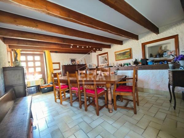 A vendre maison Saint Meme Les Carrieres 6 pièce(s) 162 m2