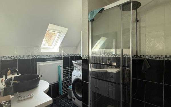 Appartement à vendre    1 pièce • 32 m2 Jouy-le-Châtel