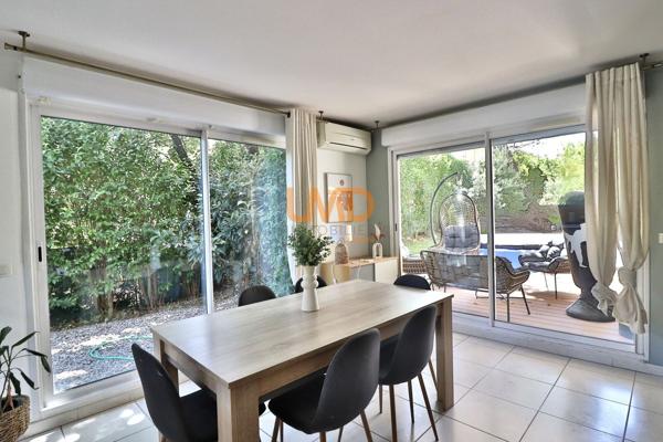 Trois chambres, grand jardin, aucun travaux, accès autoroutier aisés.