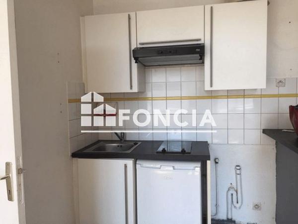 Location Appartement 2 pièces 27.12 m² - 15 RUE CAUMARTIN Lille 59000