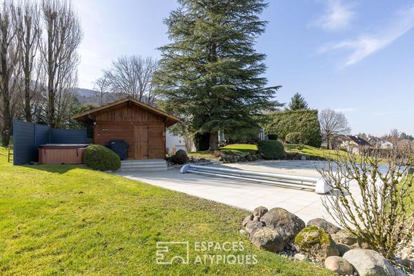Maison familiale avec piscine et vue panoramique sur les monts