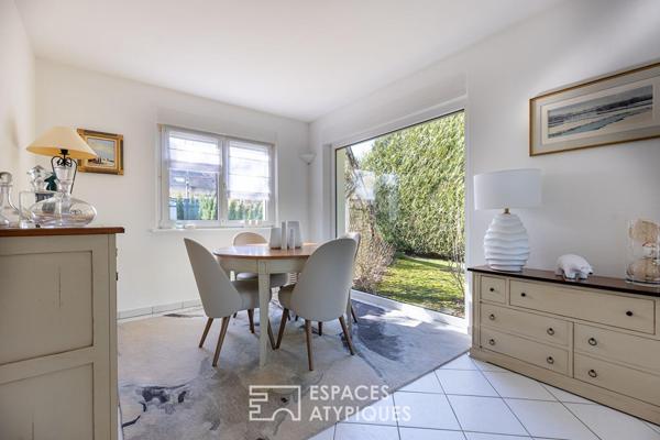 Maison familiale avec piscine et vue panoramique sur les monts